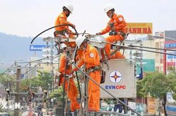 Phụ tải liên tục lập đỉnh: Giải bài toán thiếu điện trước thềm 'Siêu El Nino'