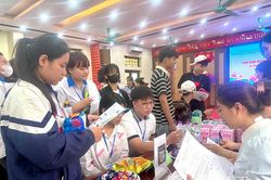 'Cầu nối' doanh nghiệp với người lao động