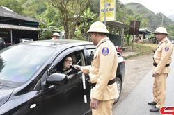 Đảm bảo trật tự an toàn giao thông trên quốc lộ 6