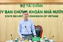 N&acirc;ng tầm thị trường chứng kho&aacute;n bằng cải c&aacute;ch, đổi mới v&agrave; chuyển đổi số