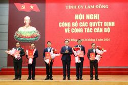 Lâm Đồng điều động, bổ nhiệm 10 cán bộ lãnh đạo chủ chốt