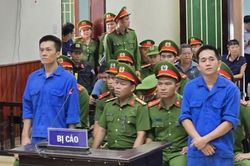 Hai bị cáo dùng súng cướp ngân hàng ở Gia Lai lĩnh tổng cộng 56 năm tù