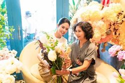 Điều ít biết về mẹ ruột Hoa hậu Ngọc Hân