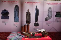 Triển lãm 'Sắc màu văn hóa Gia Lai và An Giang' thúc đẩy liên kết du lịch