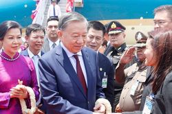 [Ảnh] Tổng Bí thư, Chủ tịch nước Tô Lâm và Phu nhân bắt đầu thăm chính thức Thái Lan