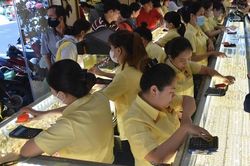 Giá vàng hôm nay 27-5: Đảo chiều sụt giảm