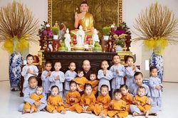 Cuộc thi viết 'Lòng tốt quanh ta' lần 4: Nhà sư chở che những phận đời bé bỏng