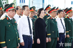Phó thủ tướng Phạm Thị Thanh Trà dự lễ truy điệu, an táng hài cốt liệt sĩ tại Điện Biên
