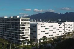 Cứ 28,5 giây có một chiếc smartphone HONOR ra đời
