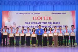 An Giang biểu dương, khen thưởng 66 giáo viên Tổng phụ trách Đội giỏi