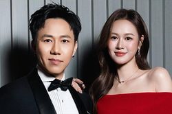 Phản ứng của diễn viên Anh Đức khi vợ kém 12 tuổi đóng cảnh hôn Quốc Trường