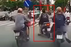 Clip nữ tài xế bất ngờ sang đường kiểu 'tạt đầu' ở Hà Nội, xe khác phanh không kịp