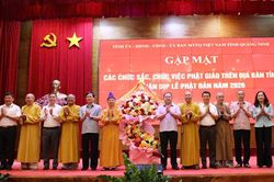 Quảng Ninh gặp mặt các chức sắc, chức việc Phật giáo toàn tỉnh