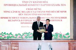 Bí thư Tỉnh ủy Trần Phong đề nghị thúc đẩy hợp tác với Cộng hòa Belarus trên nhiều lĩnh vực