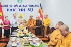 Cà Mau: Bí thư Tỉnh ủy Nguyễn Hồ Hải thăm, chúc mừng Đại lễ Phật đản đến Ban Trị sự GHPGVN tỉnh