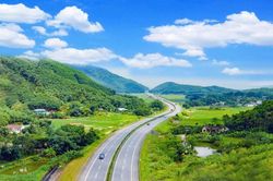 Đề xuất đầu tư tuyến cao tốc Bắc - Nam phía Tây đoạn Cổ Tiết - Yên Bài
