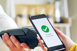 Thanh toán không tiền mặt vượt 362 triệu tỷ đồng sau 7 năm triển khai