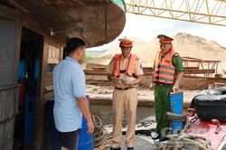 Theo ch&acirc;n lực lượng C&ocirc;ng an truy qu&eacute;t ma t&uacute;y tr&ecirc;n tuyến s&ocirc;ng S&agrave;i G&ograve;n, l&agrave;m sạch địa b&agrave;n cảng Trường Thọ