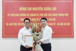 Đồng chí Nguyễn Việt Hùng là Viện trưởng Viện Nghiên cứu phát triển kinh tế - xã hội Hà Nội