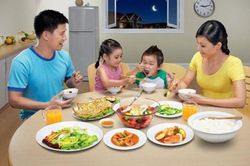Tăng sức đề kháng cho trẻ trong ngày hè bằng bữa ăn hàng ngày
