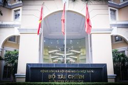 Bộ Tài chính cảnh báo khi bị nhiều trang web mạo danh để lừa đảo