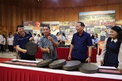 Đưa văn hóa cồng chiêng Tây Nguyên đến với đất mỏ