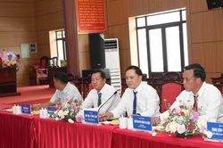 Huyện Mường Ét, tỉnh Hua Phăn (Lào) thăm và học tập kinh nghiệm tại Lào Cai