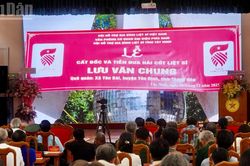 Giữ d&ograve;ng chảy h&agrave;nh tr&igrave;nh tri &acirc;n liệt sĩ
