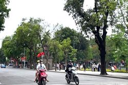 Cảnh báo nắng nóng tiếp diễn ở khu vực Bắc Bộ, Trung Bộ