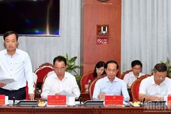 Bộ Chính trị làm việc với Cà Mau để tìm động lực mới cho tăng trưởng và tinh gọn bộ máy