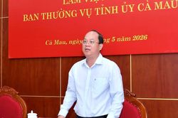 Bộ Chính trị làm việc với Cà Mau để tìm động lực mới cho tăng trưởng và tinh gọn bộ máy
