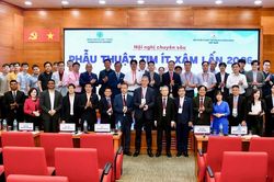 Xu hướng điều trị phẫu thuật tim ít xâm lấn