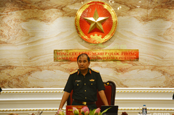 Triển lãm Quốc phòng quốc tế Việt Nam 2026: Thượng tướng Phùng Sĩ Tấn chủ trì họp Ban tổ chức