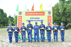 Bộ tư lệnh Vùng Cảnh sát biển 4 kiểm tra bắn đạn thật năm 2026