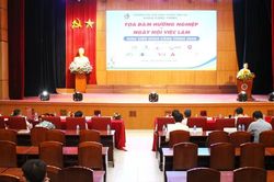 Đào tạo đại học không thể tách rời thực tiễn và sự vận động của công nghệ