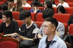 Đào tạo đại học không thể tách rời thực tiễn và sự vận động của công nghệ