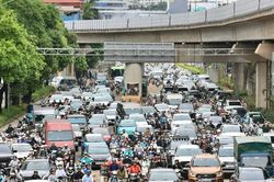Hà Nội dự kiến thu phí phương tiện cá nhân vào vành đai 1 từ năm 2028