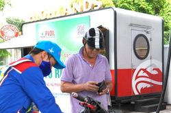 Giá xăng giảm hơn 1.000 đồng/lít