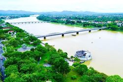 Cầu Trường Tiền ở TP. Huế lưu thông ra sao trong 150 ngày sửa chữa?