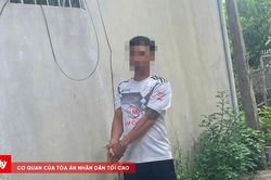 Bỏ trốn gần 1 năm, đối tượng mua bán ma túy ra đầu thú