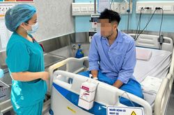 Chuỗi cấp cứu thần tốc níu sự sống cho chàng trai ngừng tim, phổi trắng xóa