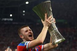 Crystal Palace ẵm Conference League: Wharton đáp trả Tuchel