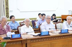 Nguyên lãnh đạo Trung ương, TPHCM hiến kế cho Luật Đô thị đặc biệt