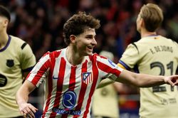 Xong Gordon, Barca nổ thêm 'bom tấn' Julian Alvarez