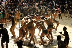 Bắc Ninh: Độc đáo Lễ hội Vật cầu nước làng Vân