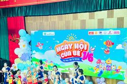 'Ngày hội của bé - Lan tỏa yêu thương' tặng quà cho hàng ngàn bệnh nhi