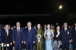 Tổng Bí thư, Chủ tịch nước và Phu nhân rời Bangkok, lên đường thăm cấp Nhà nước tới Singapore