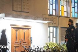 Thụy Sĩ điều tra vụ tấn công gần ga tàu Zurich theo hướng khủng bố