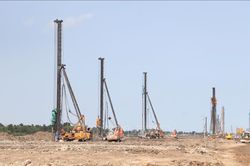 Gỡ khó nguồn vật liệu, đẩy nhanh tiến độ dự án Cảng hàng không Cà Mau