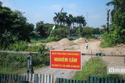 Hà Nội: Rào chắn loạt bãi cát tại xã Thiên Lộc